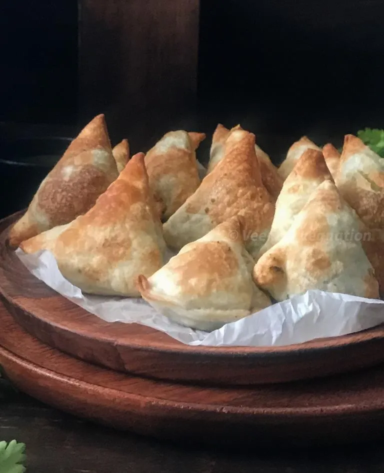 Matar paneer samosa