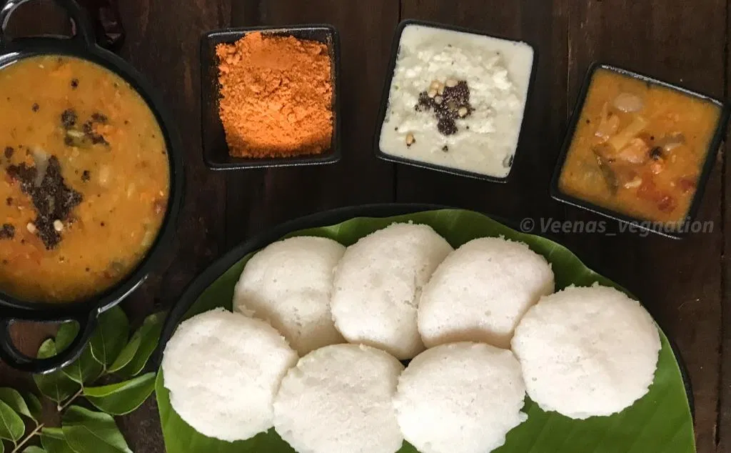 Soft Idli Recipe/ How to prepare idli batter at home - Veenas Vegnation