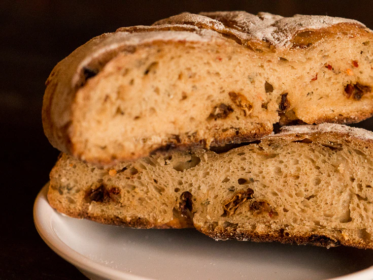 Whole wheat Sundried Tomato Sourdough Bread - Veenas Vegnation
