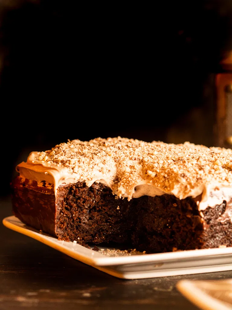 Eggless chocolate Poke Cake - Veenas Vegnation