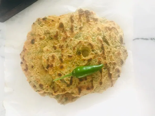 Masala Jolada Roti / Masala Jowar Roti - Veenas Vegnation